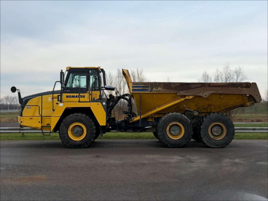 Komatsu HM300-3 Photo 2