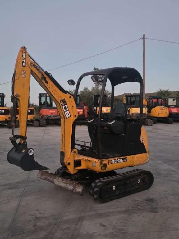 JCB 8018 Photo 1