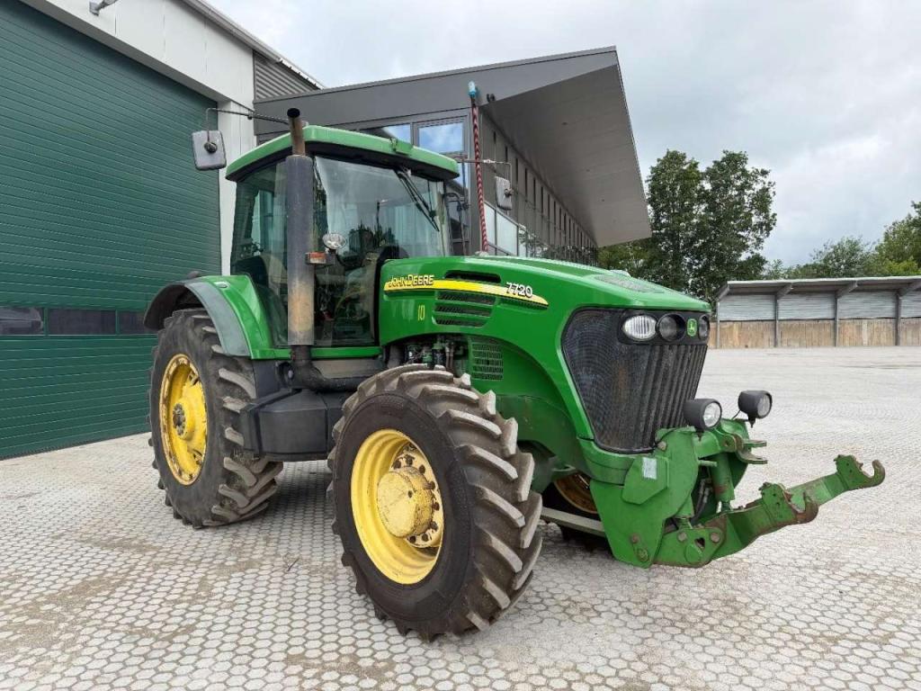 John Deere 7720 PQ - No TLS - Good Condition Photo 3