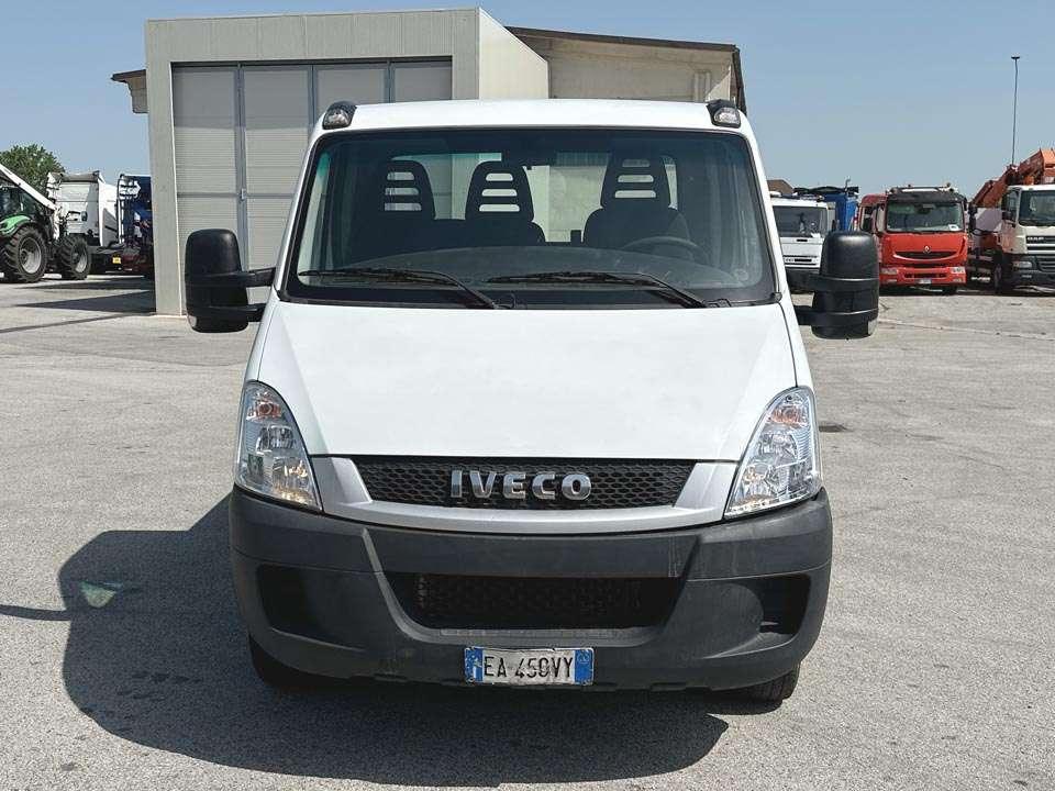 Iveco DAILY 35C13 4x2 Photo 17