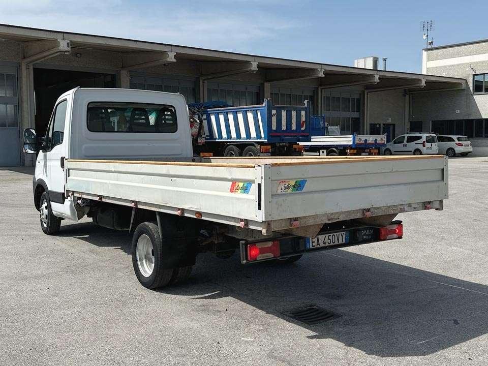 Iveco DAILY 35C13 4x2 Photo 3