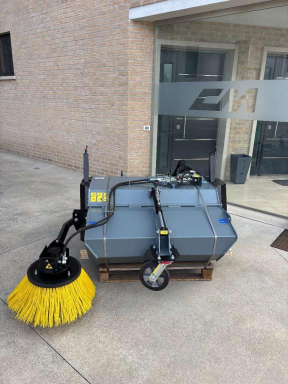 CM CSI 125 con attacco macchina polifunzionale Photo 1