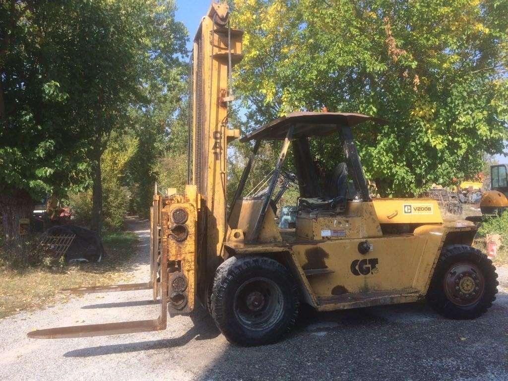 Caterpillar V200 B Photo 1