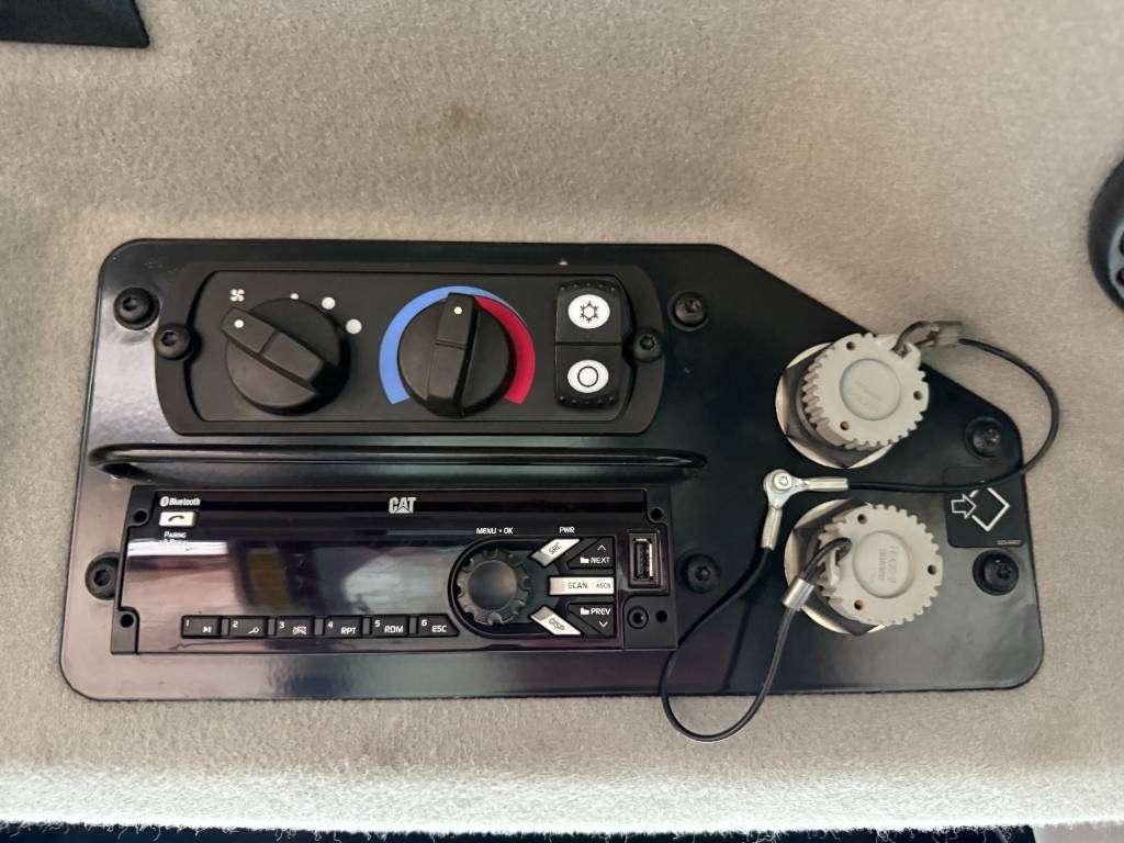 Caterpillar 140M3 - Joysticks / 4.88m Blade / Camera Photo 29