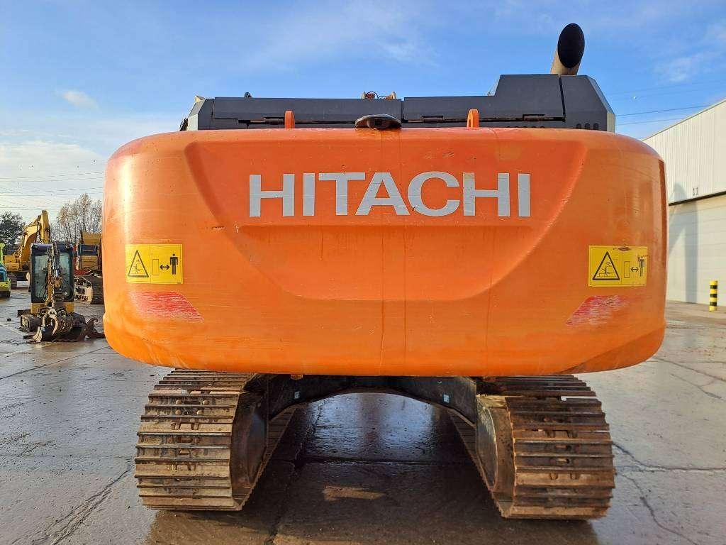 Hitachi Zx350LCN-6 Photo 3