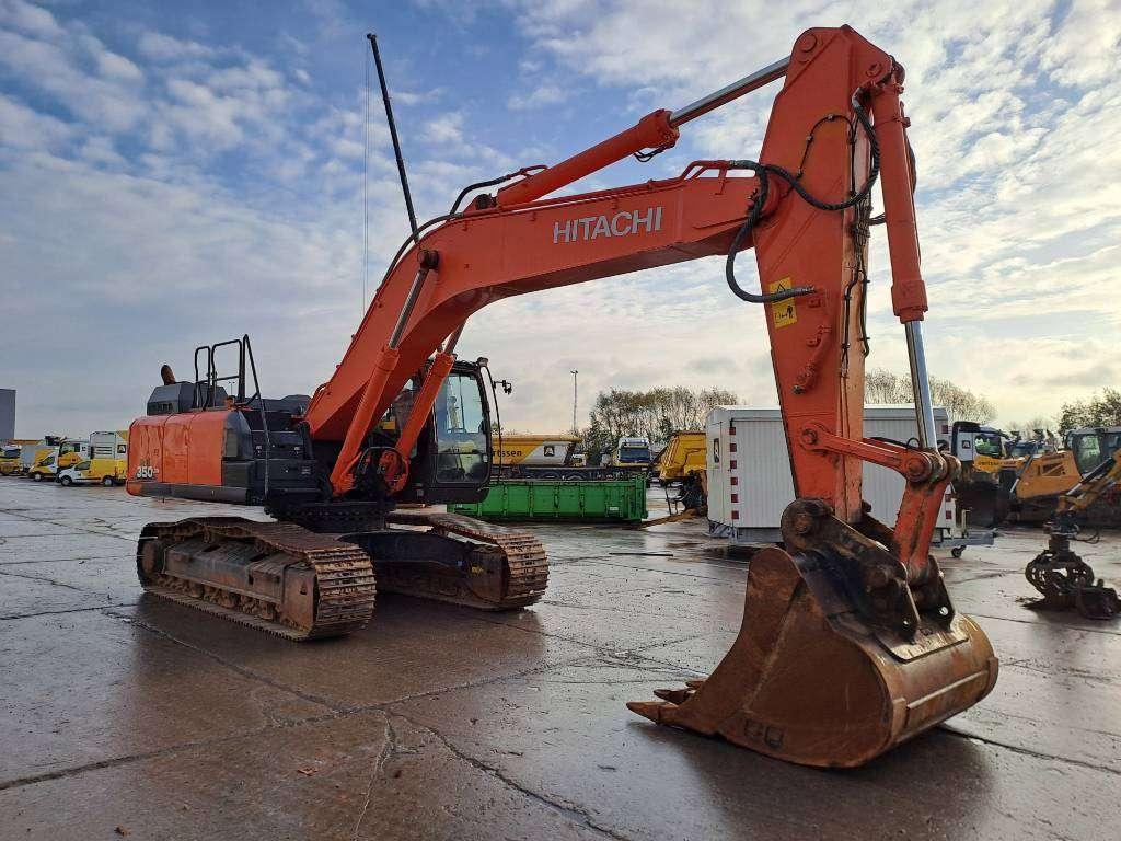Hitachi Zx350LCN-6 Photo 6