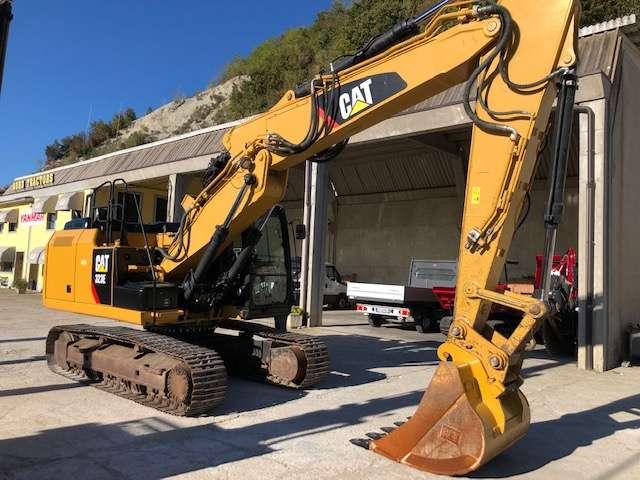 Caterpillar 323E Photo 3