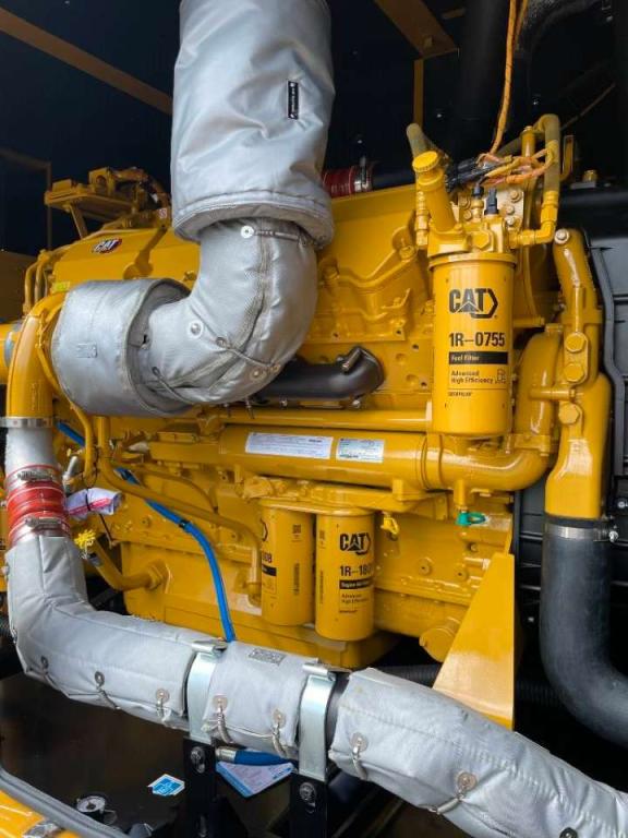 Caterpillar DE1100GC - 1.100 kVA Standby Generator - DPX-18225 Photo 11