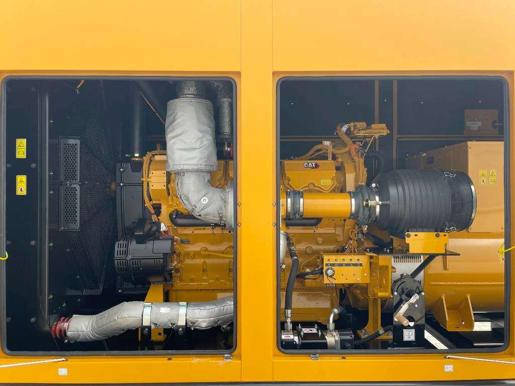 Caterpillar DE1100GC - 1.100 kVA Standby Generator - DPX-18225 Photo 9