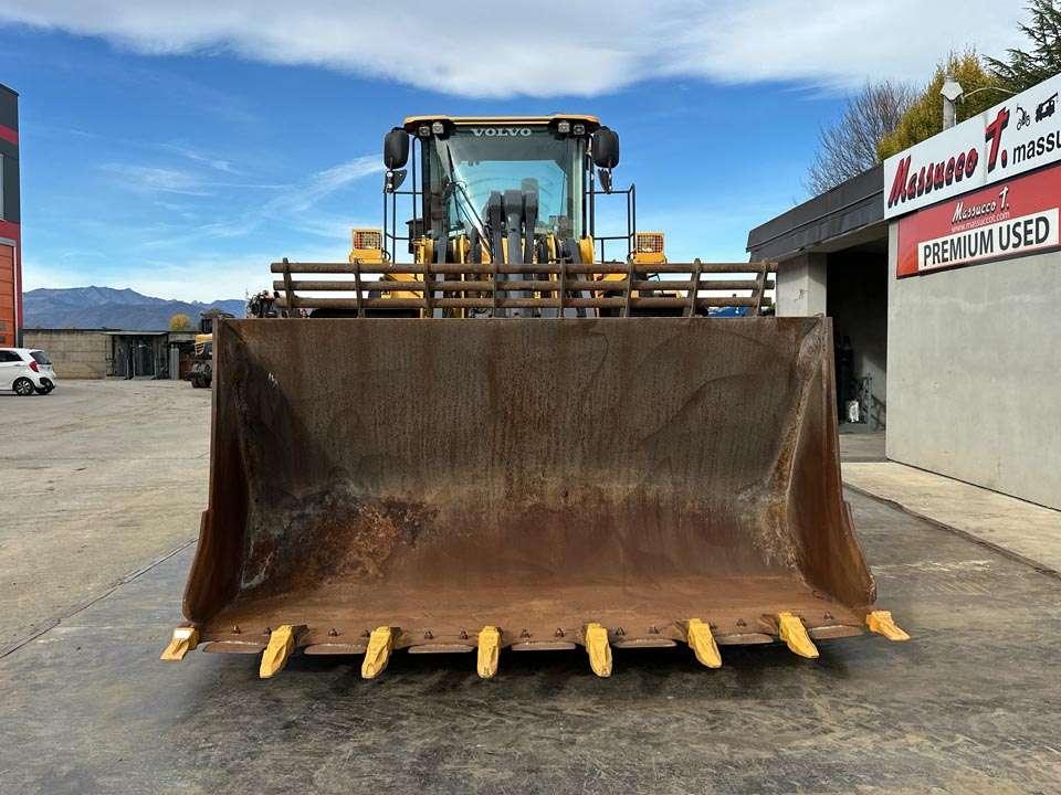 Volvo L180G Photo 19