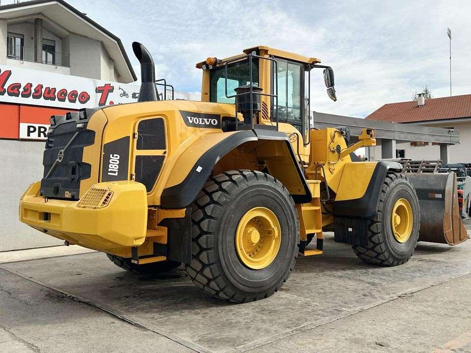 Volvo L180G Photo 21