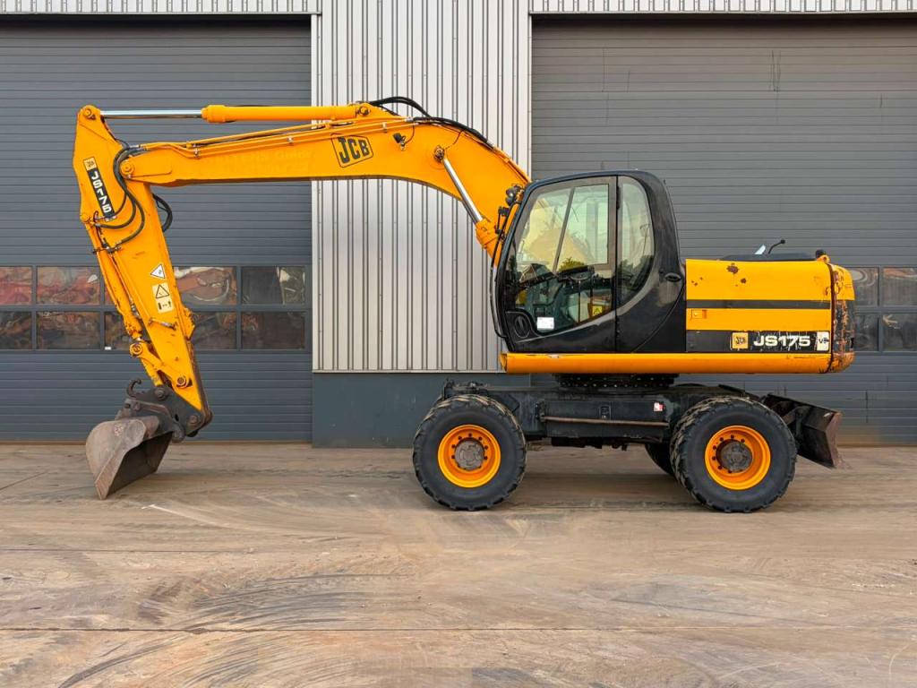 JCB JS175W Photo 1