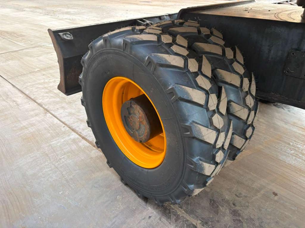 JCB JS175W Photo 14