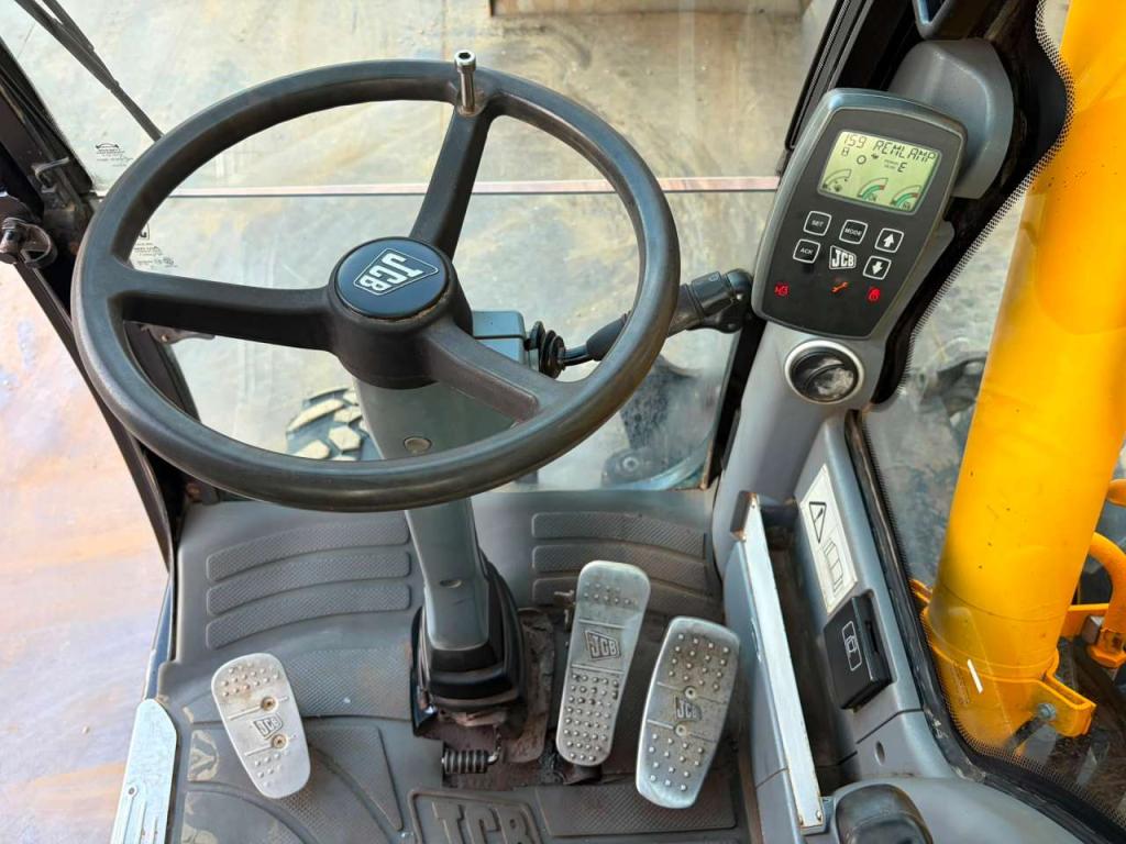 JCB JS175W Photo 19