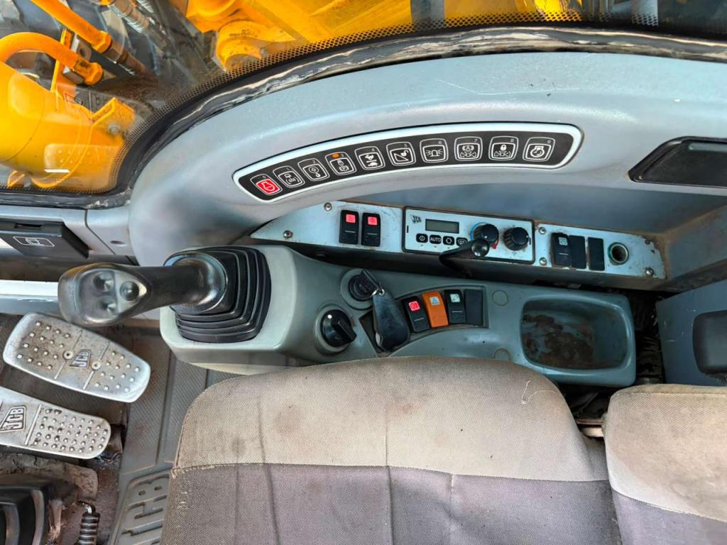 JCB JS175W Photo 21