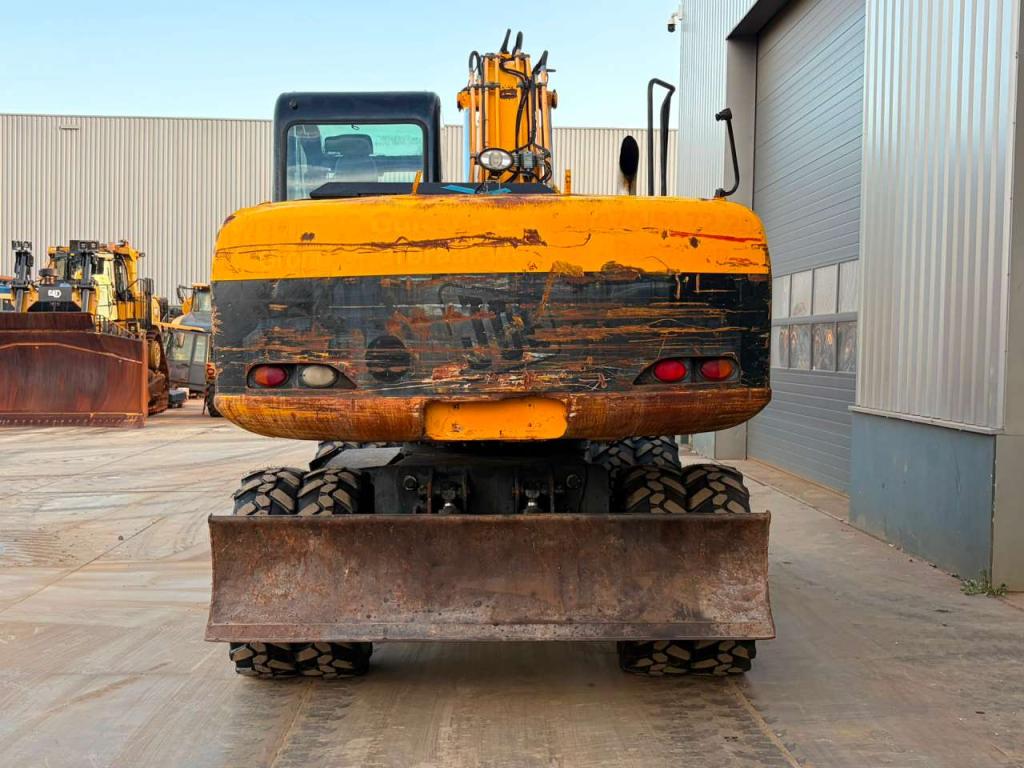 JCB JS175W Photo 4