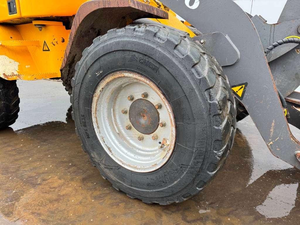 Volvo L30B - Bucket + Forks / Quick Coupler Photo 27
