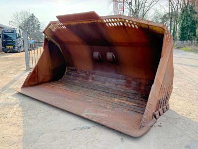 Caterpillar 988 Bucket - Good Overall Condition en vente par Boss Machinery
