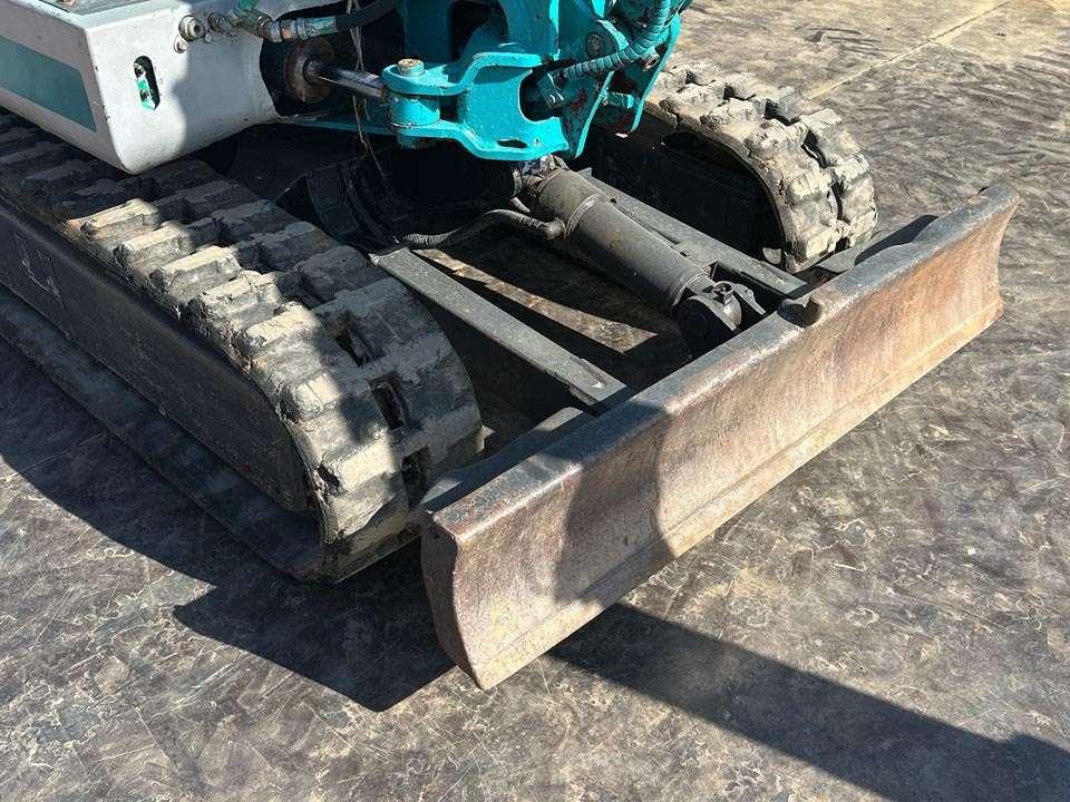 Kobelco SK 27 Photo 6
