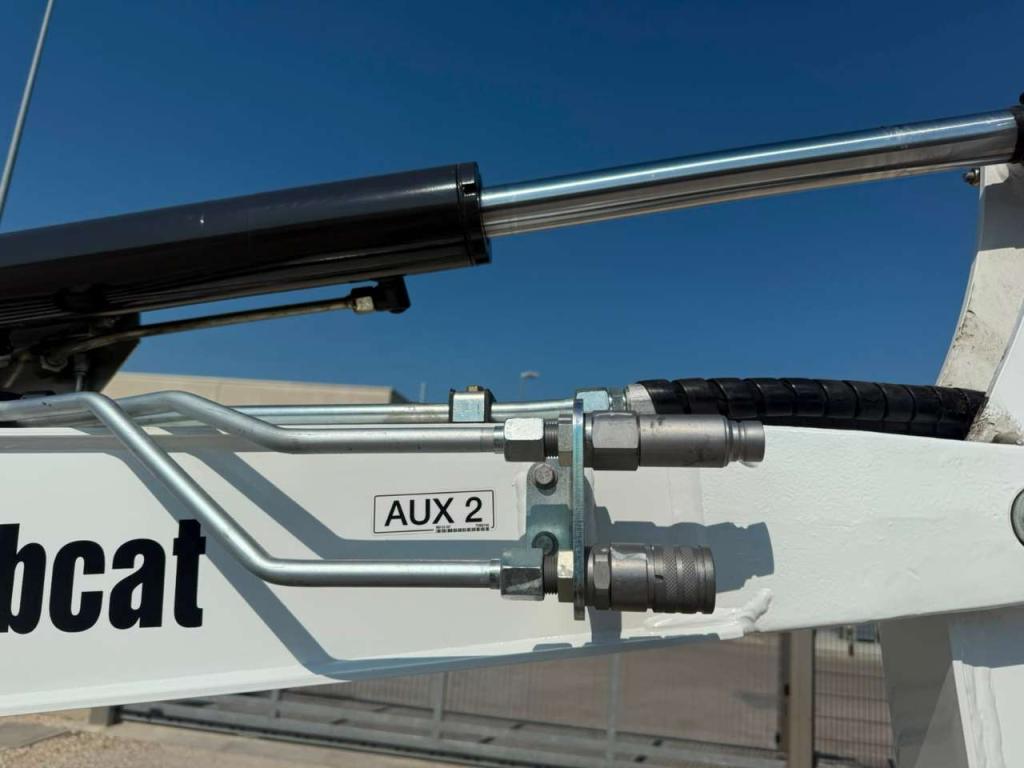 Bobcat E35Z Photo 10