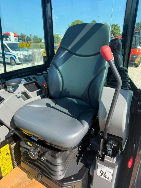 Bobcat E35Z Photo 6