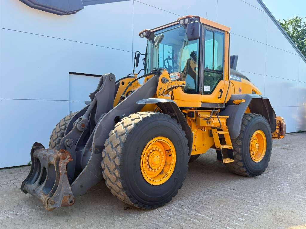 Volvo L70H - 3rd Function / Quick Coupler Photo 2
