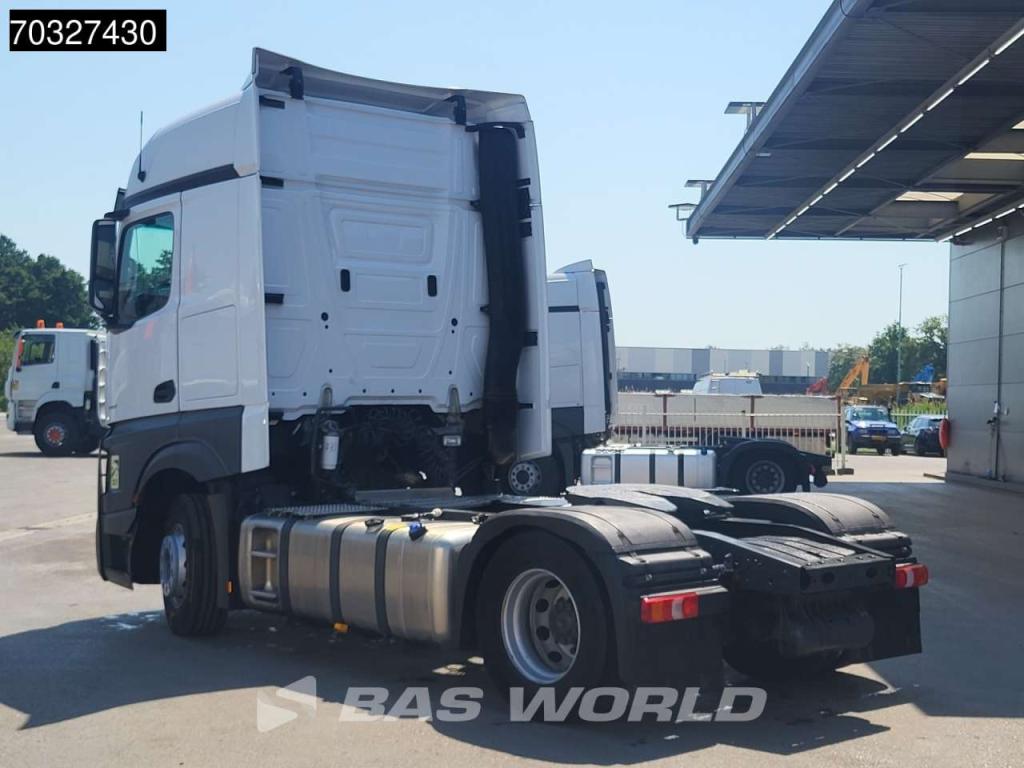 Mercedes Actros 1851 4X2 BigSpace 2x Tanks Standklima Photo 2