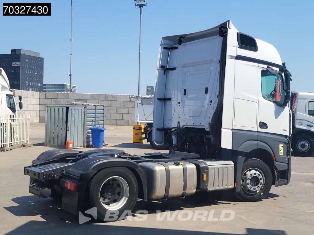 Mercedes Actros 1851 4X2 BigSpace 2x Tanks Standklima Photo 9