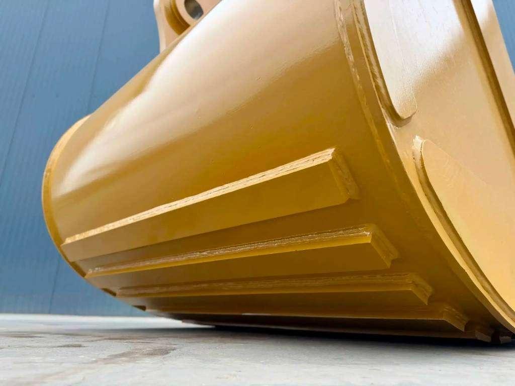 Caterpillar 349D - TB Rock Bucket Photo 12