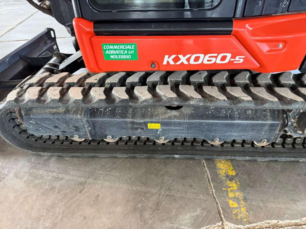 Kubota KX060-5 Photo 10