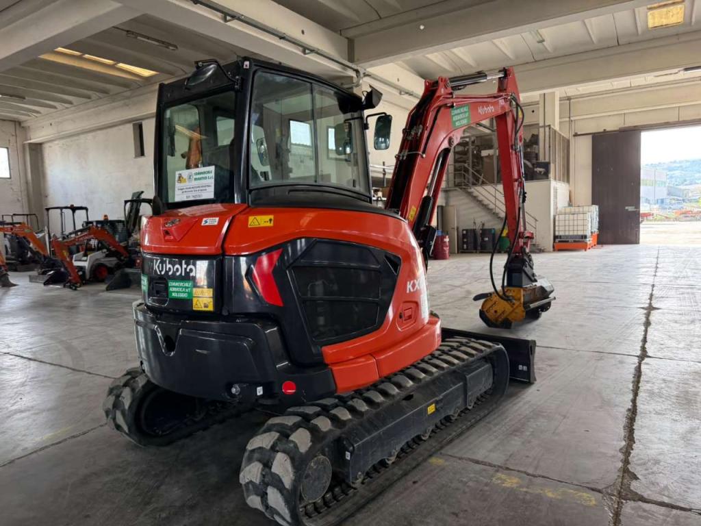 Kubota KX060-5 Photo 6