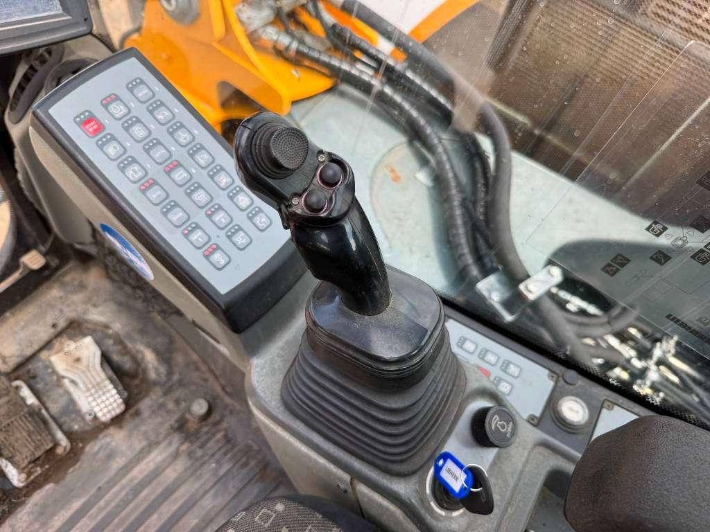 Liebherr A910 - Blade / Auto Greasing / Quick Coupler Photo 11