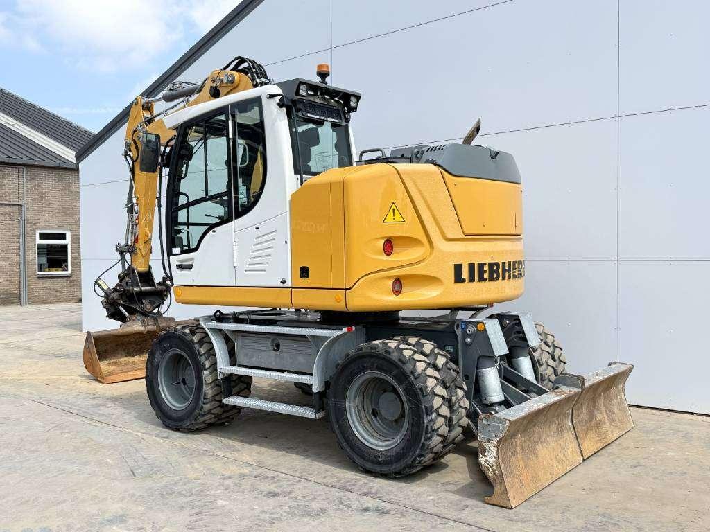 Liebherr A910 - Blade / Auto Greasing / Quick Coupler Photo 3
