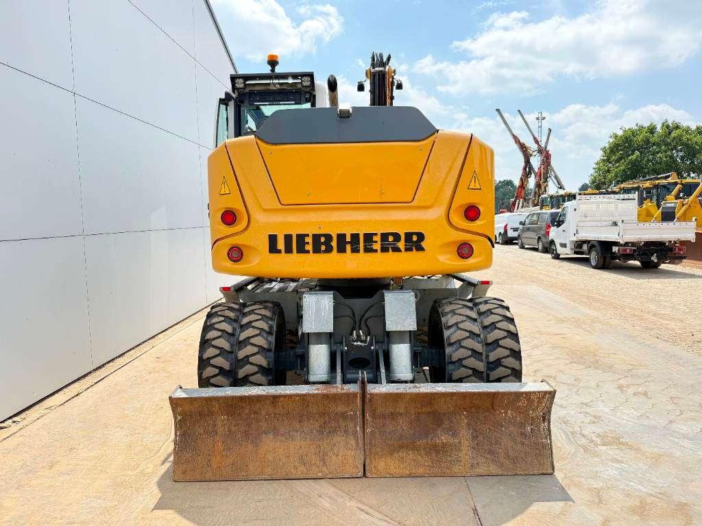 Liebherr A910 - Blade / Auto Greasing / Quick Coupler Photo 4