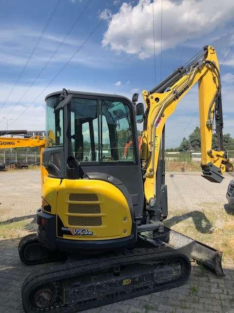 Yanmar ViO38 Photo 4