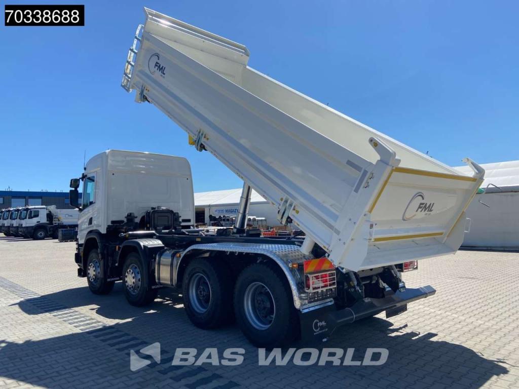 Scania P420 8X4 Photo 5