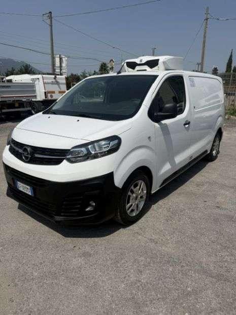 Opel Vivaro Photo 1