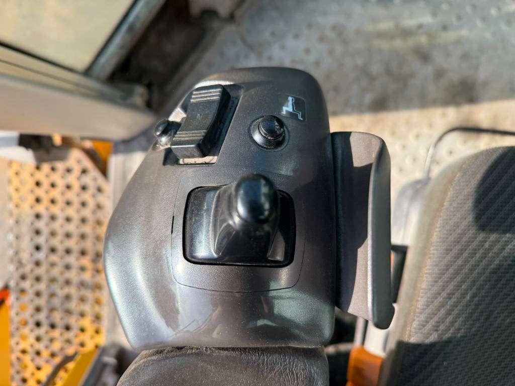 Volvo L150G - Automatic Greasing / CDC Steering Photo 10
