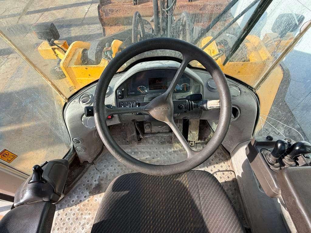 Volvo L150G - Automatic Greasing / CDC Steering Photo 9