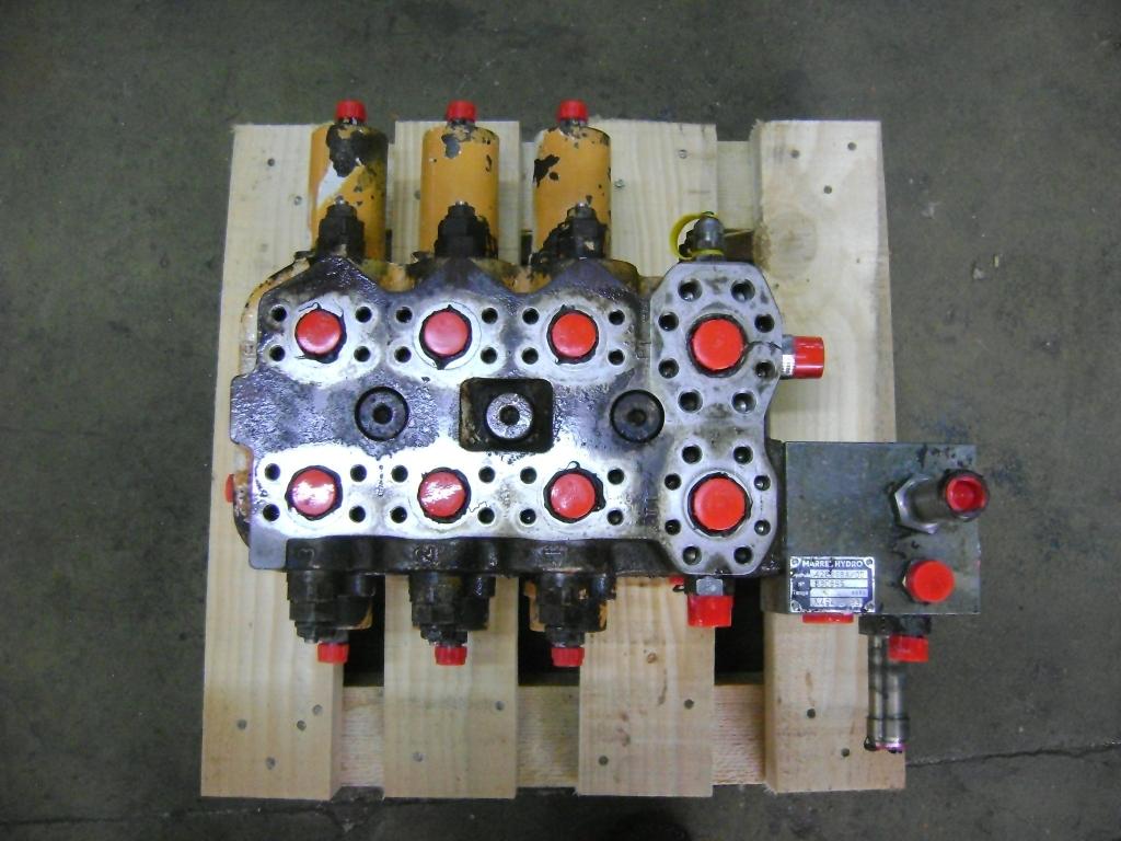 Distributeur hydraulique pour Case 1088 Photo 1