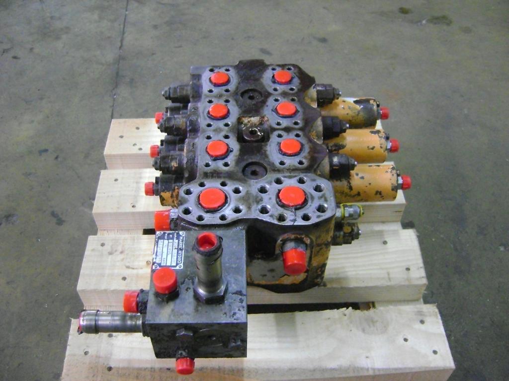 Distributeur hydraulique pour Case 1088 Photo 2