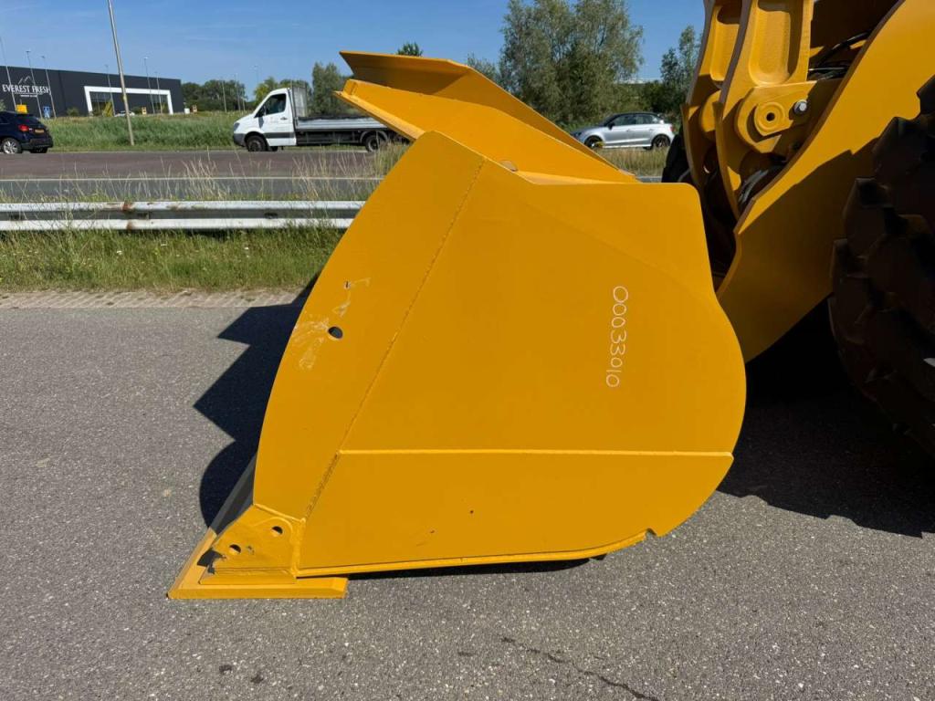 Caterpillar 980 Photo 13