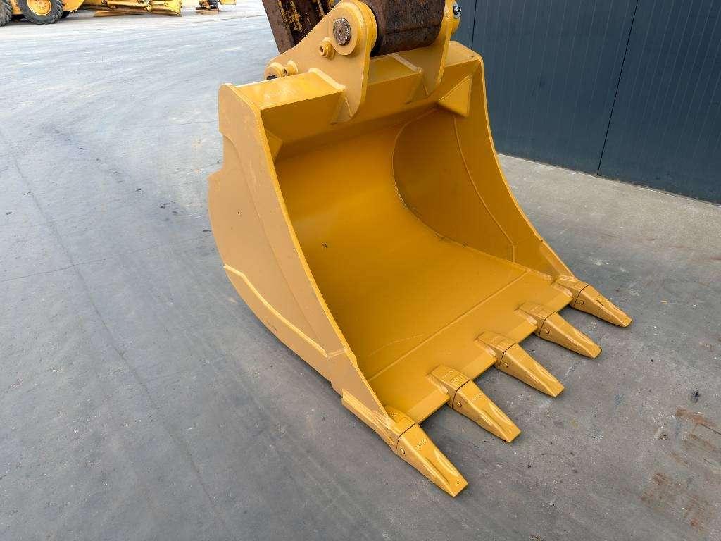 Caterpillar 320D L Photo 12