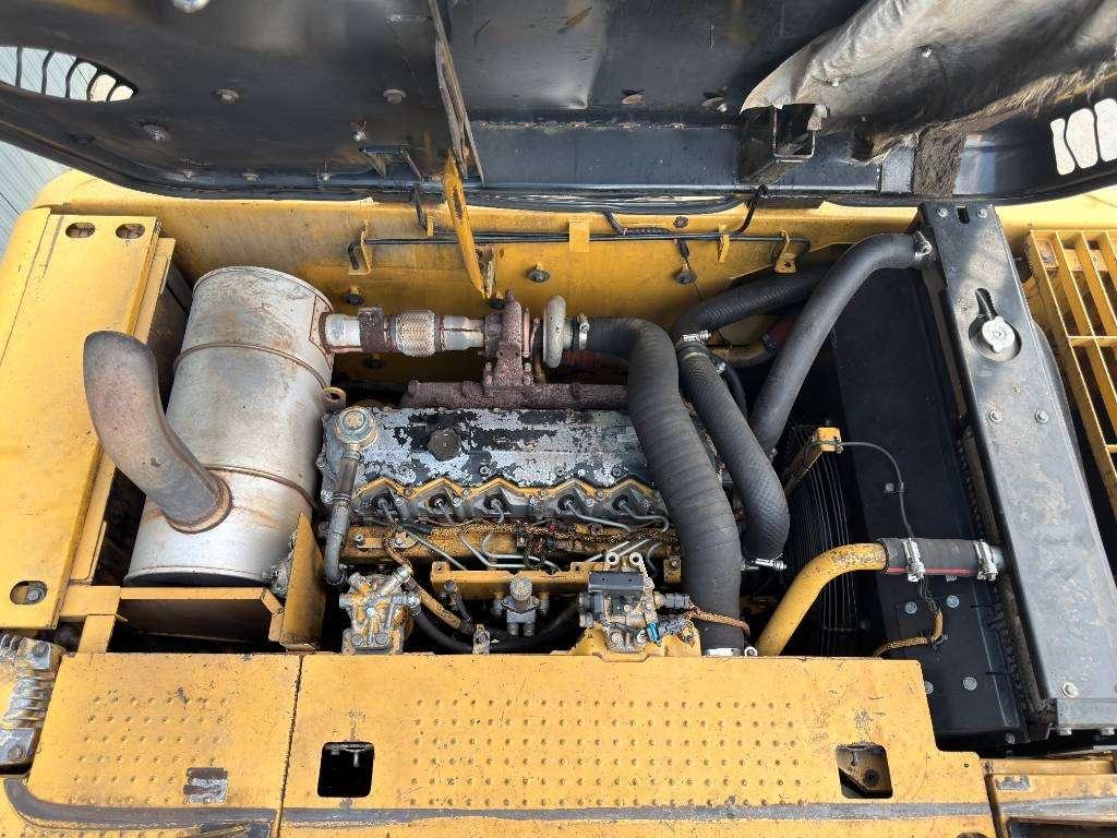 Caterpillar 320D L Photo 25