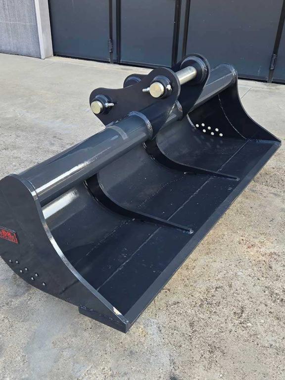 Emme Service F 145 Photo 2