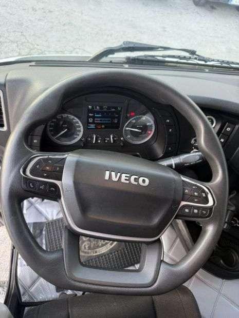 Iveco S-WAY Photo 9