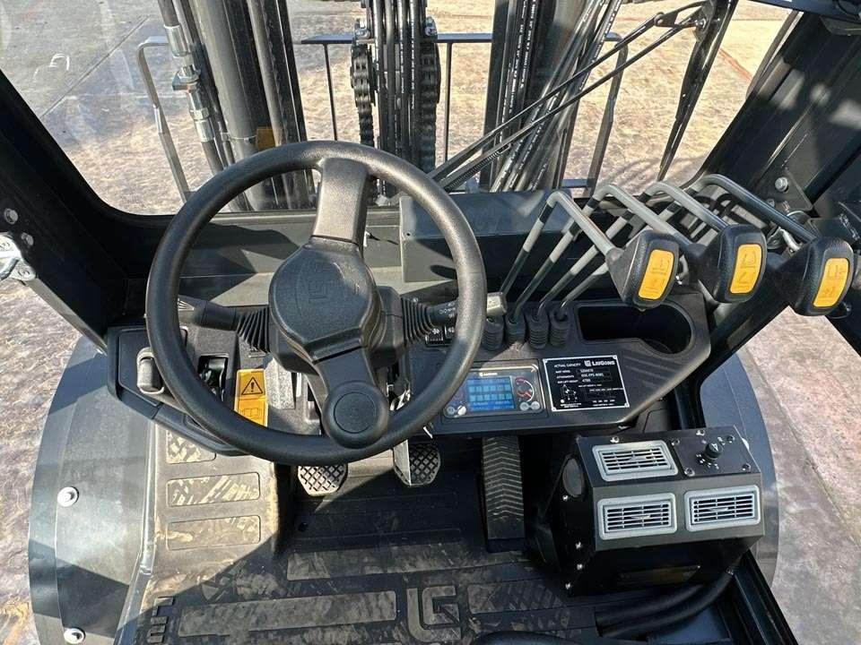 Liugong CLG2035H 4X4 Photo 17