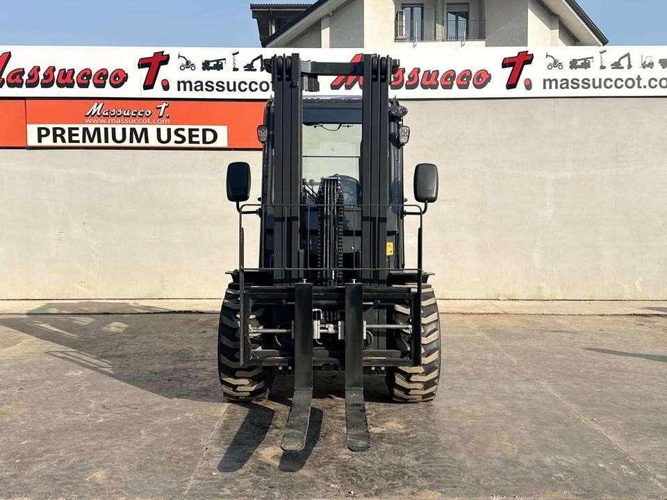 Liugong CLG2035H 4X4 Photo 19