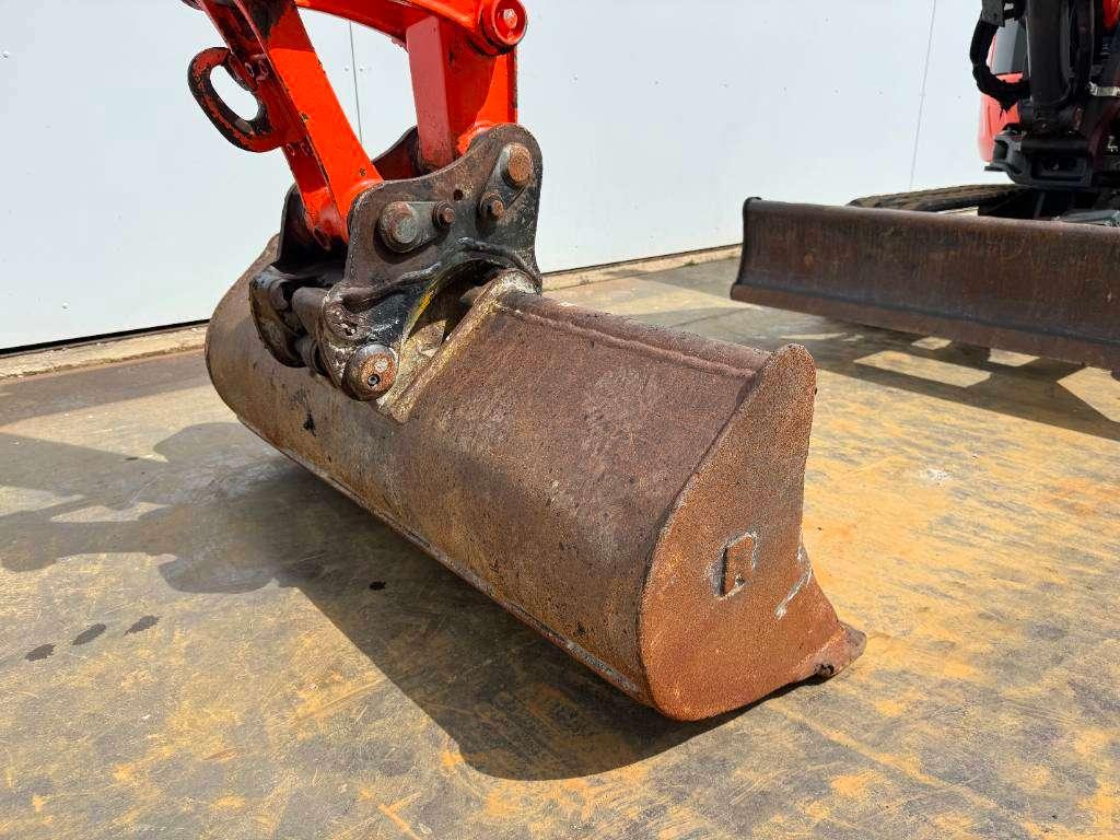 Kubota KX037-4 - Hammer Lines / Quick Coupler Photo 16