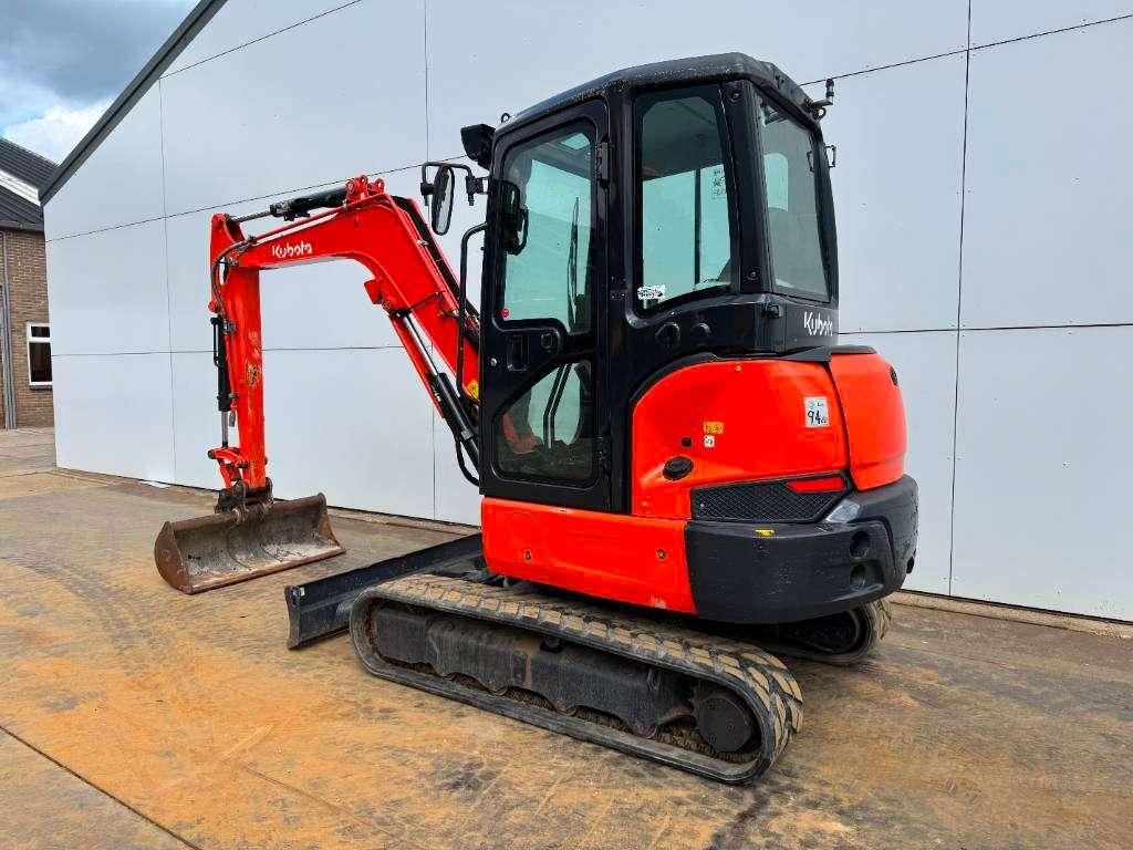Kubota KX037-4 - Hammer Lines / Quick Coupler Photo 3